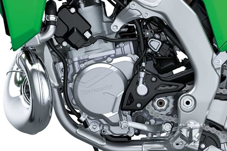 Kawasaki-Zweitakter: Benzineinspritzung, elektronische Auspass-Steuerung