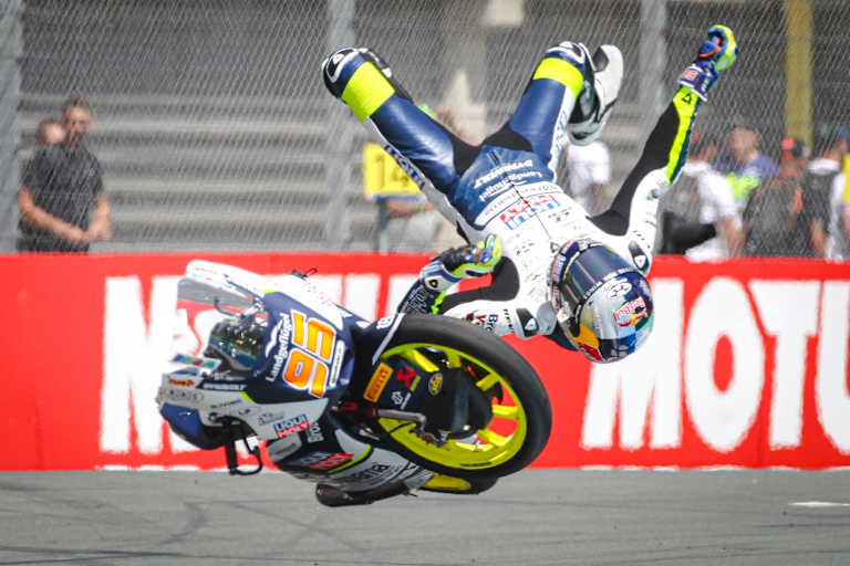 Assen 2024: Heftiger Crash von Moto3-Ass Collin Veijer