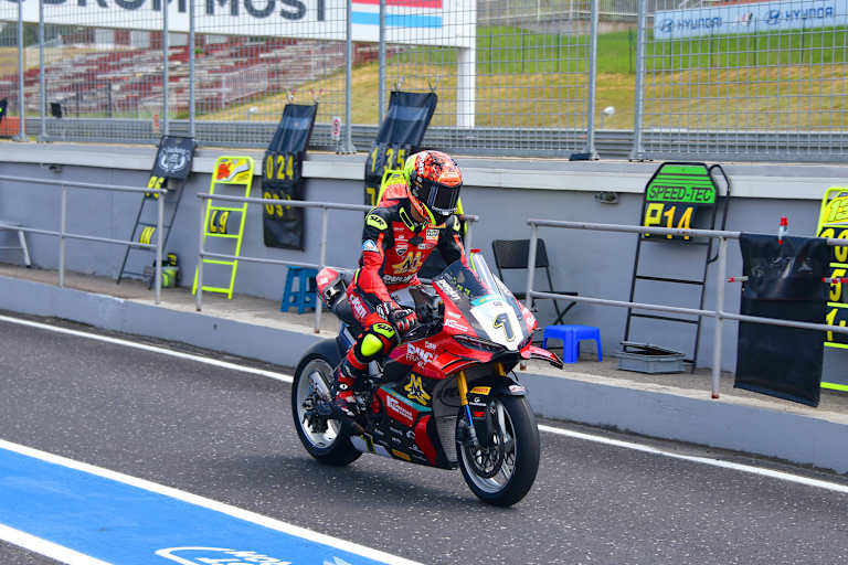 Lukas Tulovic auf dem Weg zur Pole