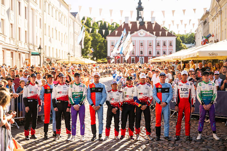 Die Rallye-WM-Familie vor dem Auftakt der Rallye Estland