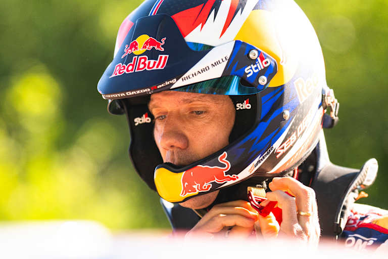 Weltmeister Ogier auf Platz fünf in Lauerstellung