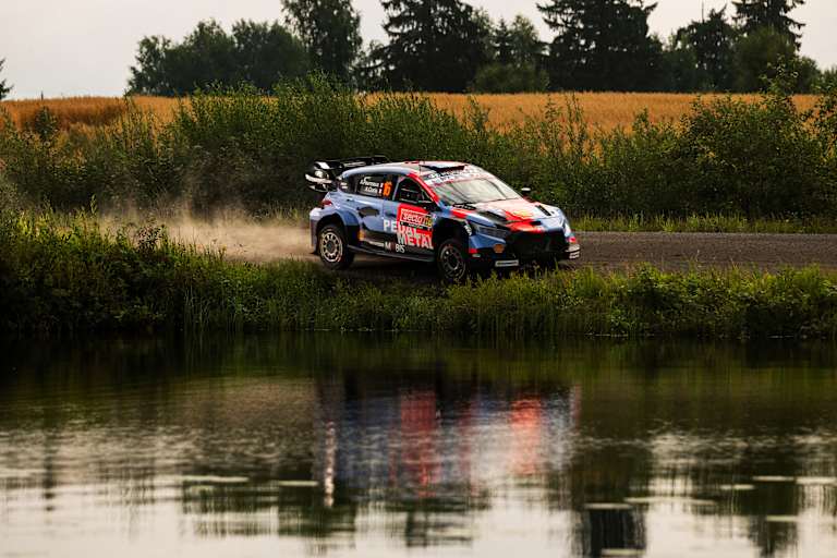 Adiran Fourmaux auf Platz vier bester Hyundai-Pilot