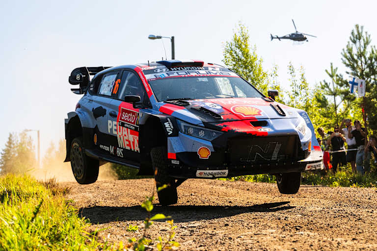 Adrien Fourmaux als bester Hyundai-Flieger auf Rang vier