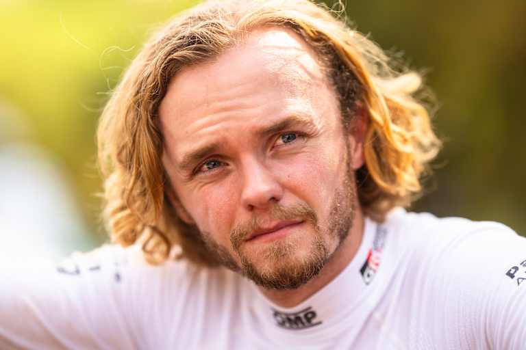 Oliver Solberg weiter an der Spitze