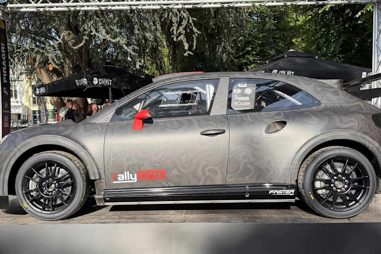 Project Rally One: Seitenansicht