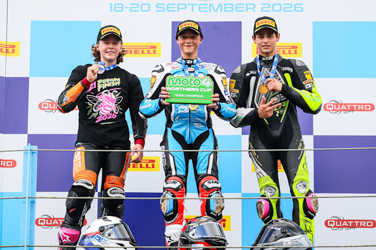 Urlaß, Siegert und Wenzel beherrschen den Moto4 Cup