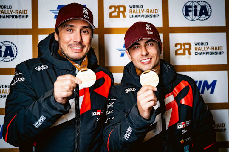 Die Toyota-Youngsters Joao Ferreira/Filipe Palmeiro gewinnen erste Etappe
