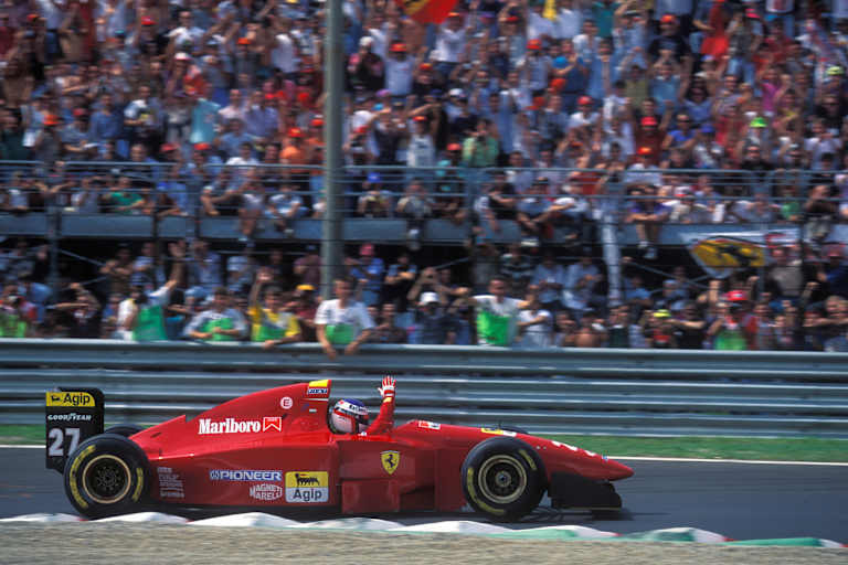 Jean Alesi mit seinem Ferrari 1994 in Monza