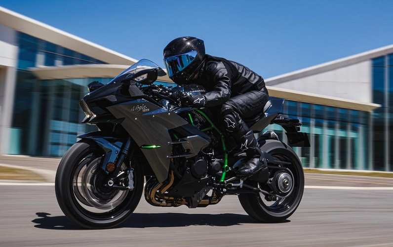 Kawasaki Ninja H2: Kompressordruck um Druck zu machen auf jeder Geraden