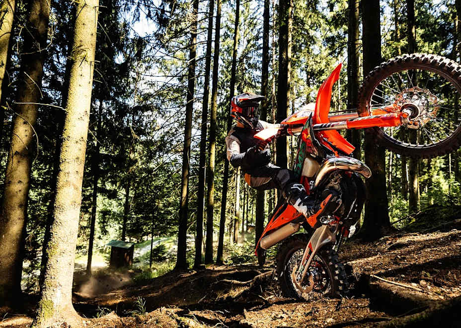 KTM 300 EXC 6Days: Echte Waldmaschine für Kenner